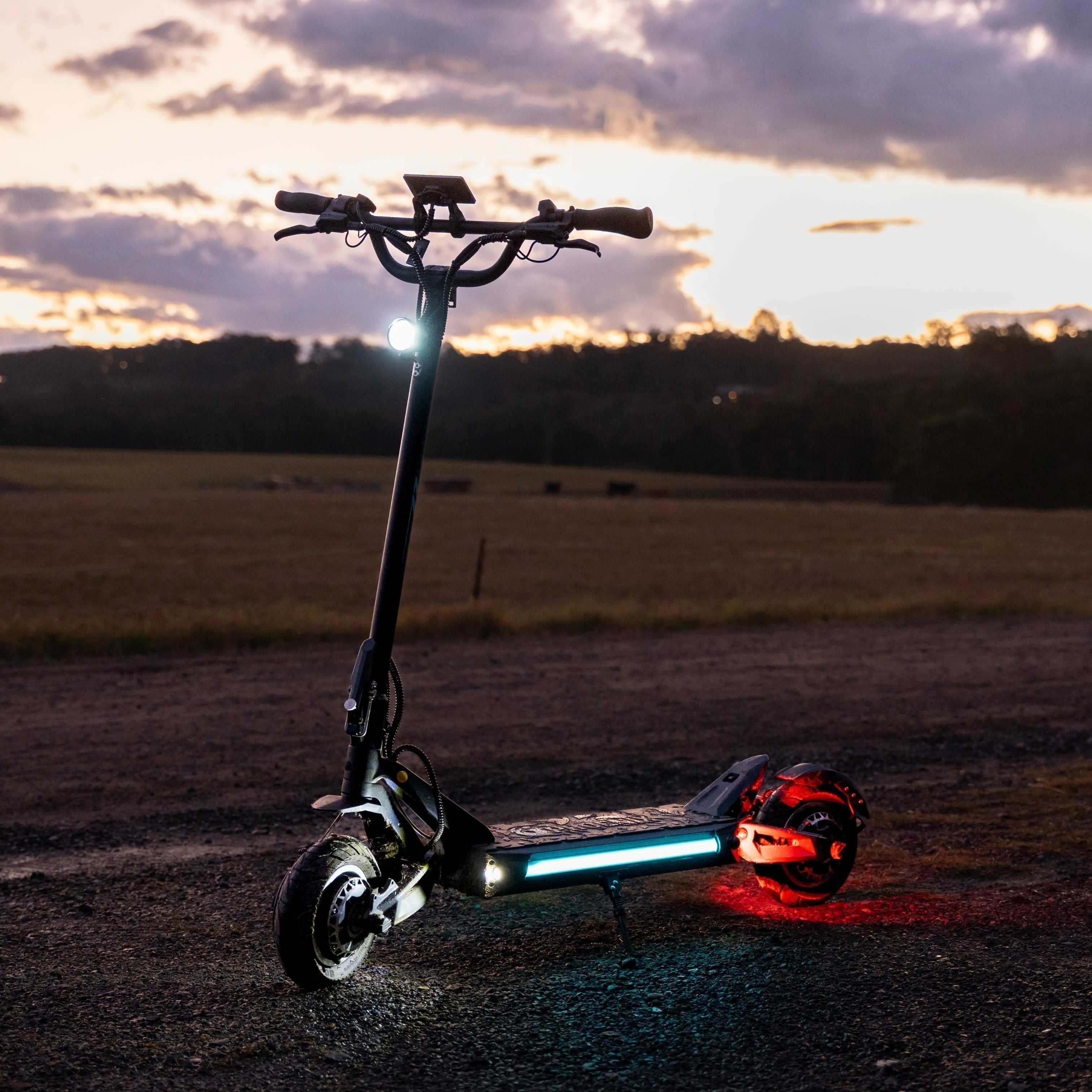 Bolzzen Phoenix 6026 electric scooter